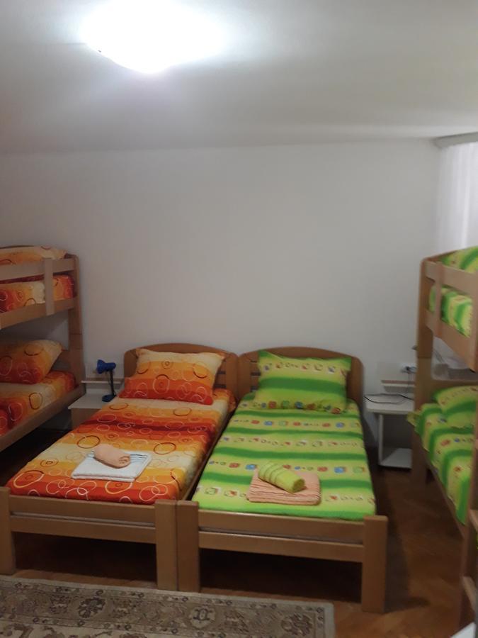 נובי סאד Hostel Corner 021 מראה חיצוני תמונה