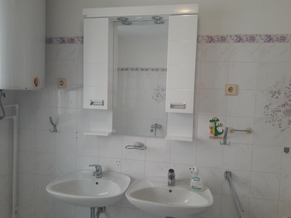 נובי סאד Hostel Corner 021 מראה חיצוני תמונה