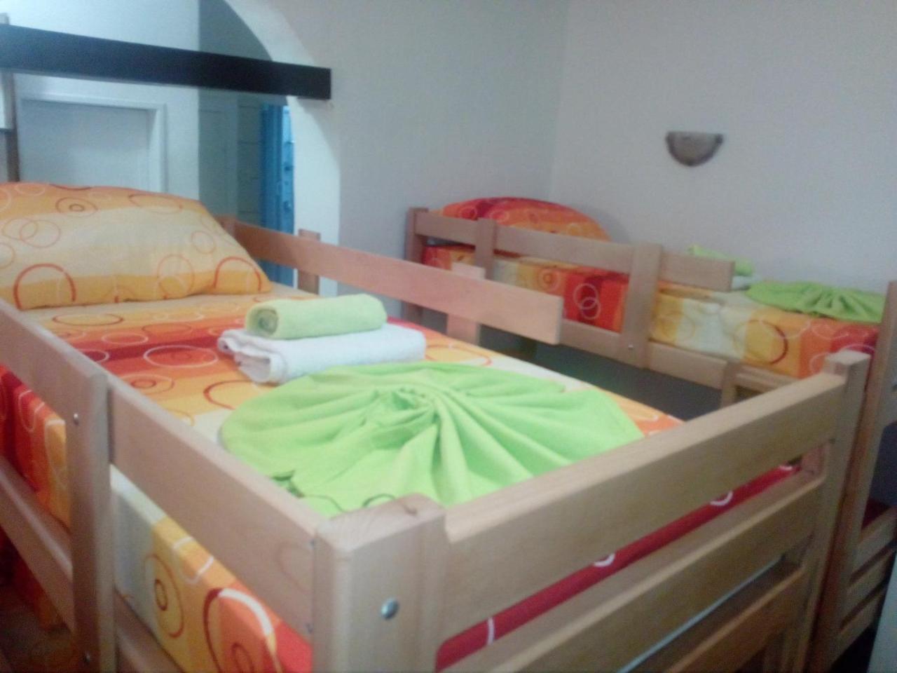 נובי סאד Hostel Corner 021 מראה חיצוני תמונה