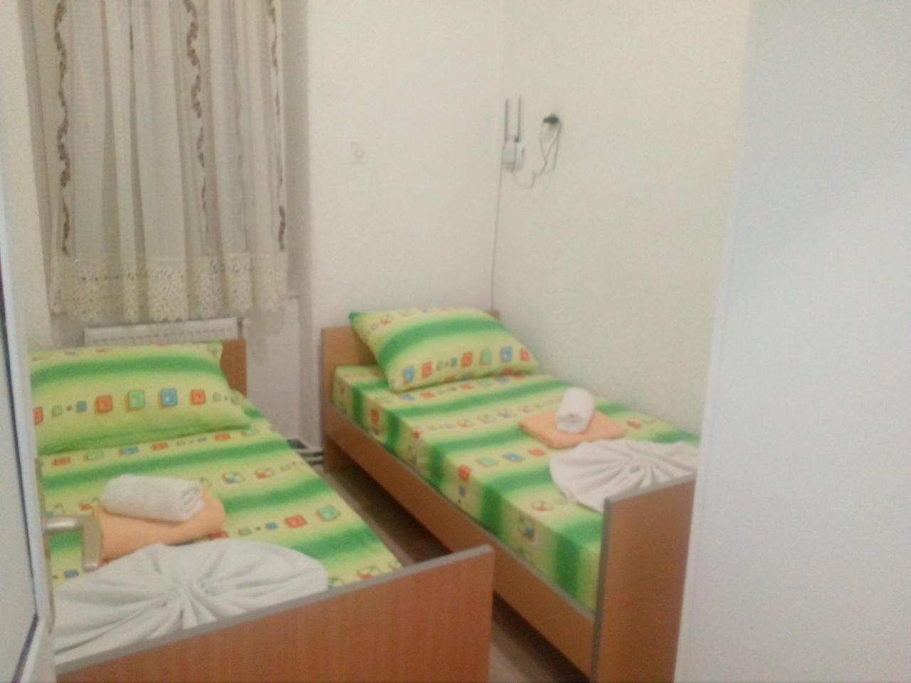 נובי סאד Hostel Corner 021 מראה חיצוני תמונה