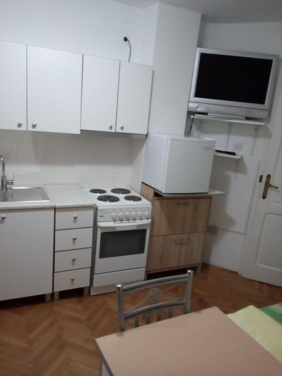 נובי סאד Hostel Corner 021 מראה חיצוני תמונה