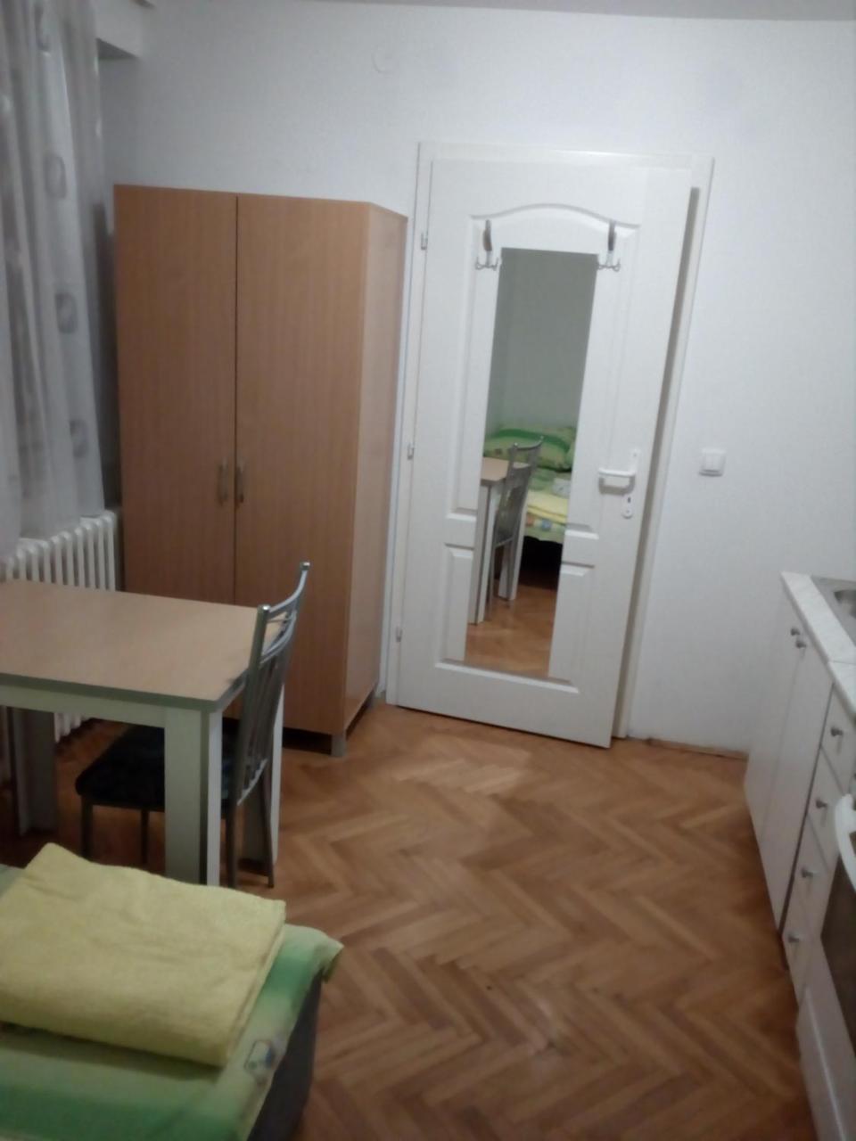 נובי סאד Hostel Corner 021 מראה חיצוני תמונה