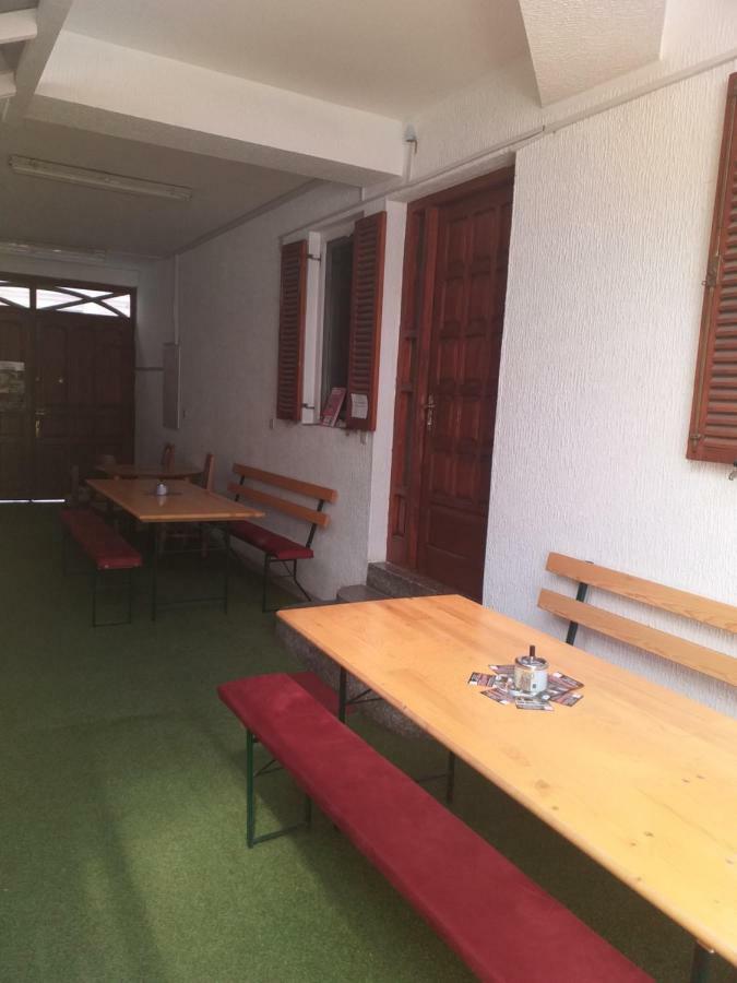 נובי סאד Hostel Corner 021 מראה חיצוני תמונה