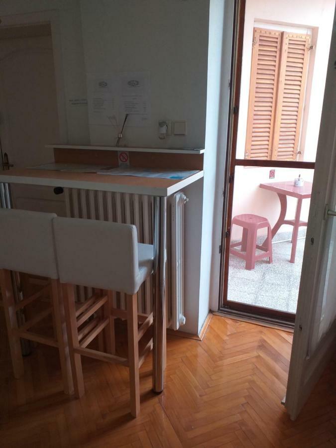 נובי סאד Hostel Corner 021 מראה חיצוני תמונה