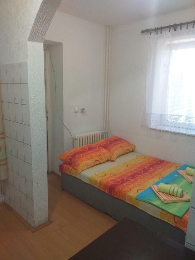 נובי סאד Hostel Corner 021 מראה חיצוני תמונה